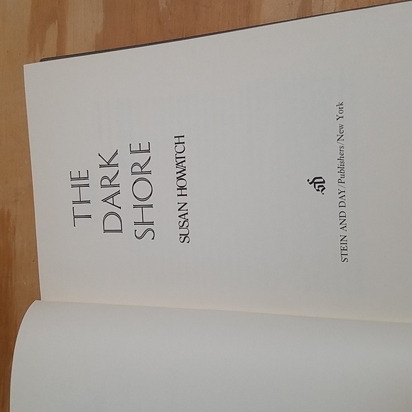 The Dark Shore vintage book by Susan Howatch - Picture 4 of 7